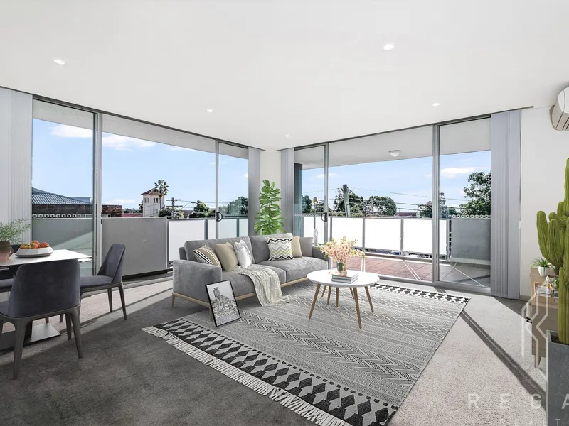 Generous North Facing Modern Apartment 