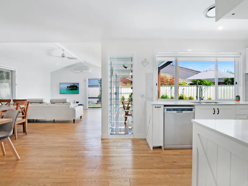 Family Home In The Heart of Mermaid Waters