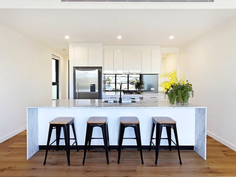 Executive apartment available for short or long term stay ..