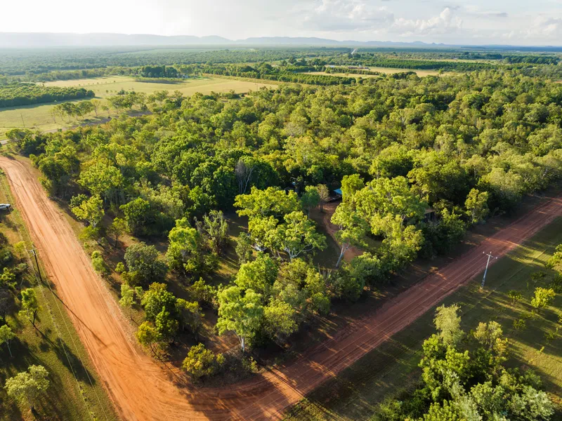 5.06HA, CORNER POSITION, HOLD, RESIDE OR SUBDIVIDE AND SELL.