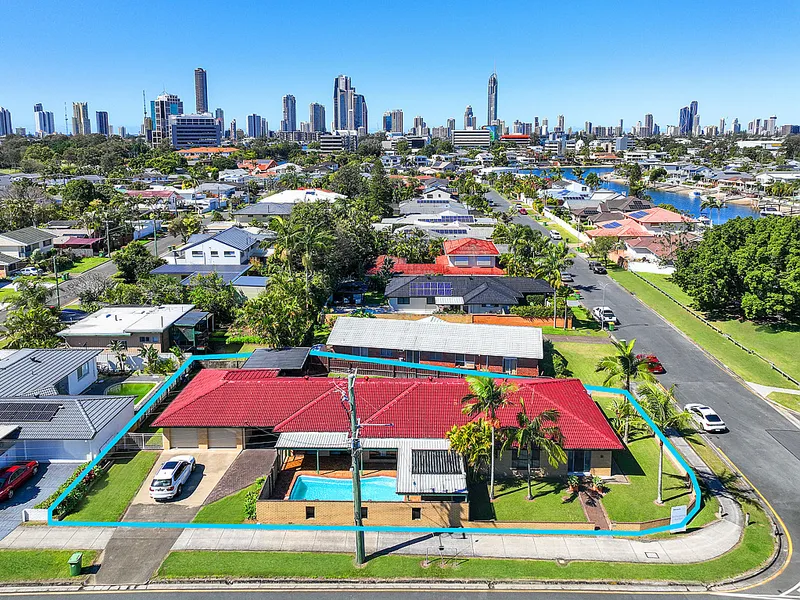 Prime Potential in a Riverfront Parkland Precinct