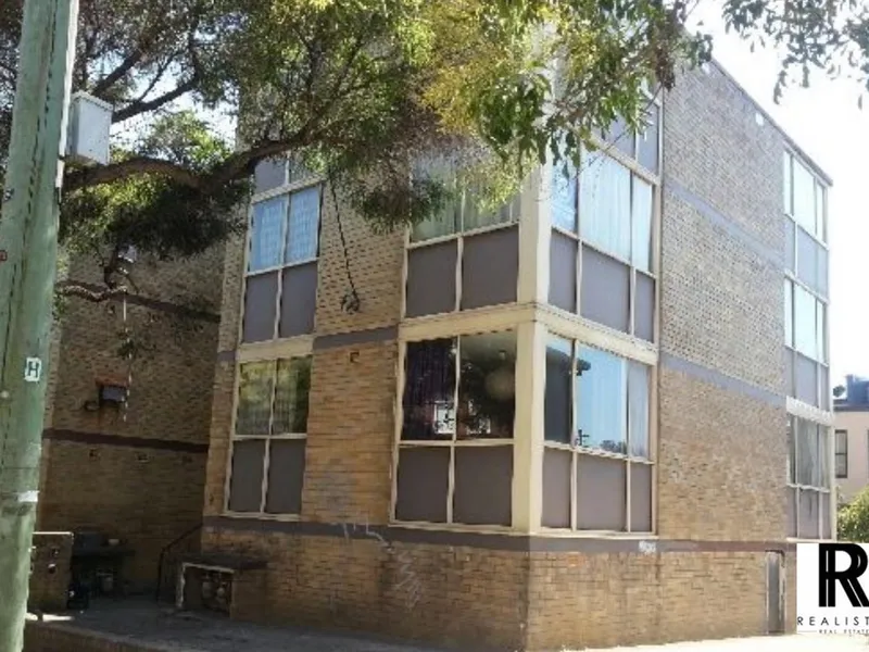 STUDIO IN ENMORE