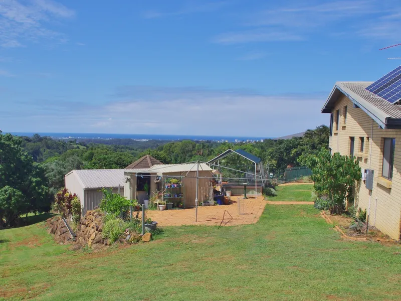 Small Acreage 2ha (5 acres) Residence