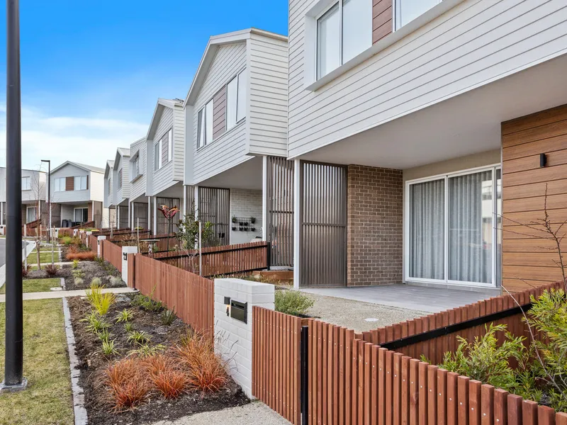 Exquisite 3-bedroom townhouse with courtyard
