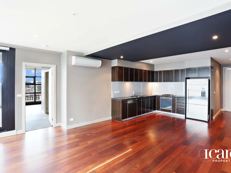 Stylish 3 Bedroom Istana Apartment