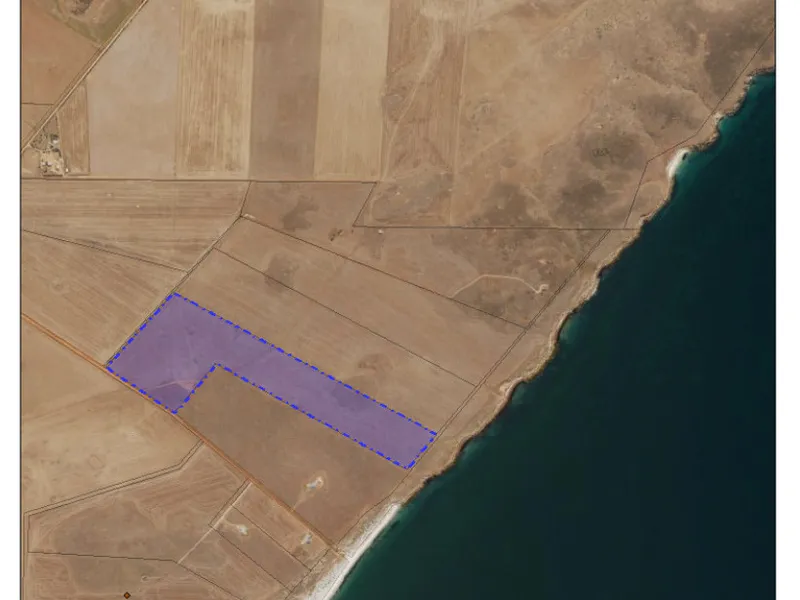 Water Front Farming Land for Cropping and Lifestyle