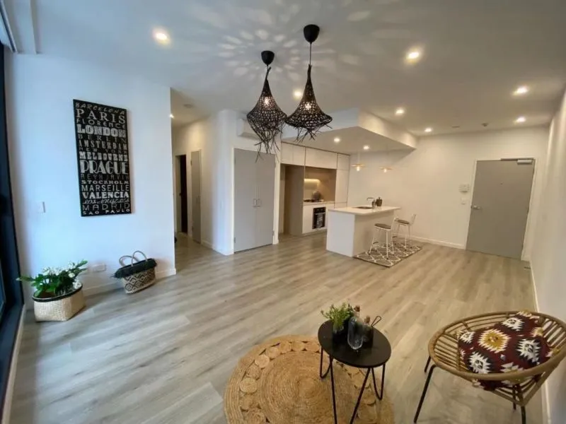 Price dropped !!! Modern 2Bed Apartment in Prime Location