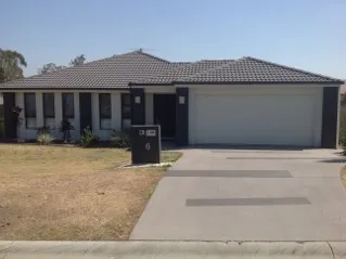 GREAT LOCATION AND FAMILY HOME