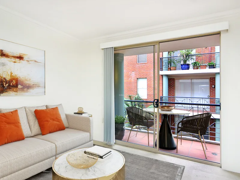 Superb location with lock up garage!