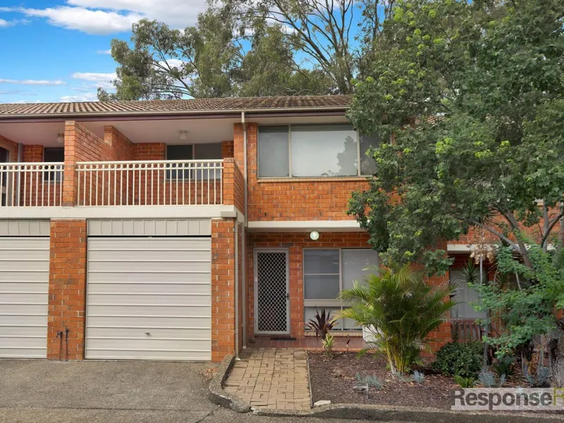 Rare rental – Highly sort after location