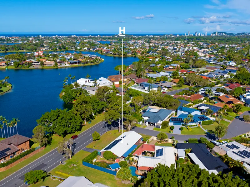 Beautifully renovated - Large 927sqm corner block with water views