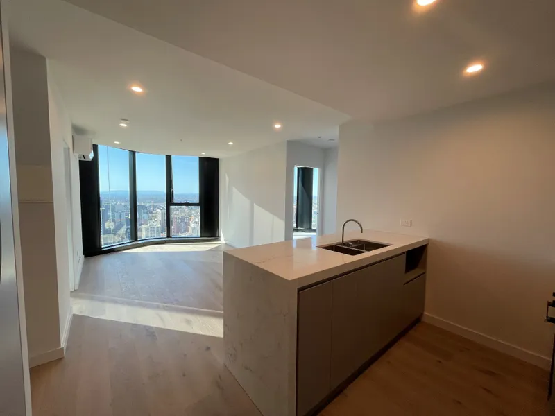 LUXURIOUS APARTMENT IN A TRIPLE AWARD WINNING BUILDING! *OPEN FOR INSPECTION MON TO FRI 10AM - 6PM & SAT 10AM - 4PM.