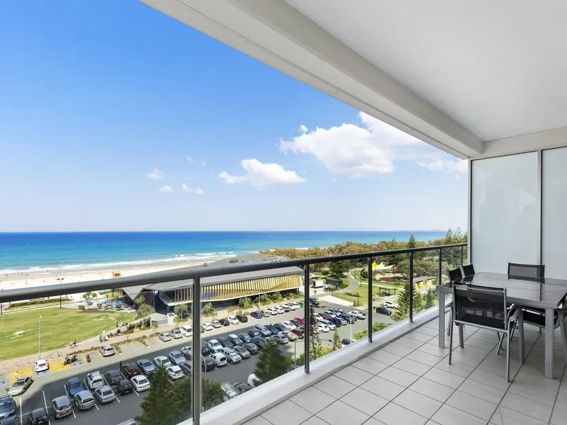 Luxury Beachfront Broadbeach Apartment