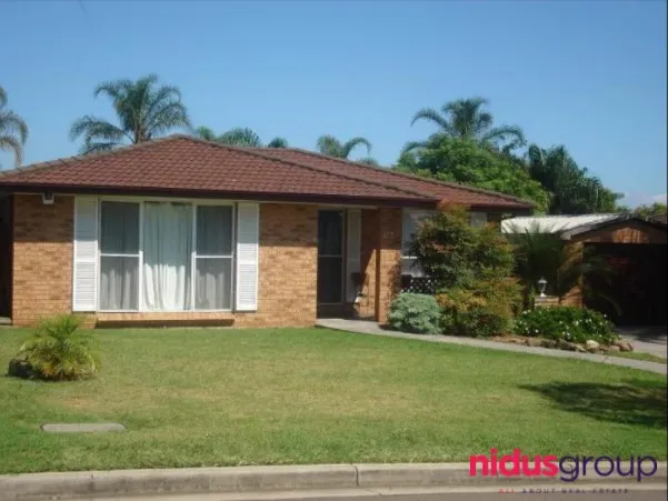 Modern Brick Vainer Family Home