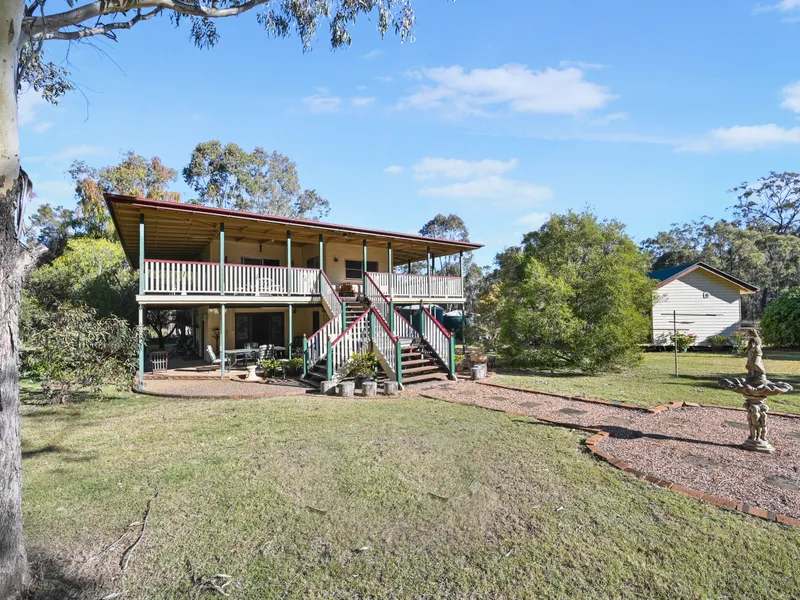 Live Your Own Lifestyle on 50 Acres!