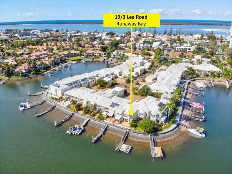 SPECTACULAR WATERFRONT LIFESTYLE OPPORTUNITY
