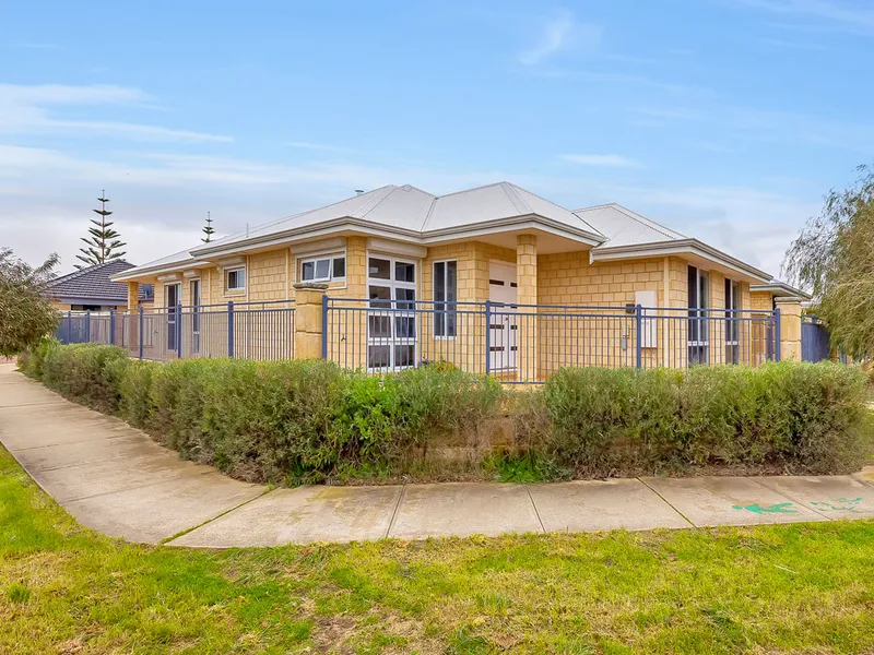 Easy Care Cottage Home