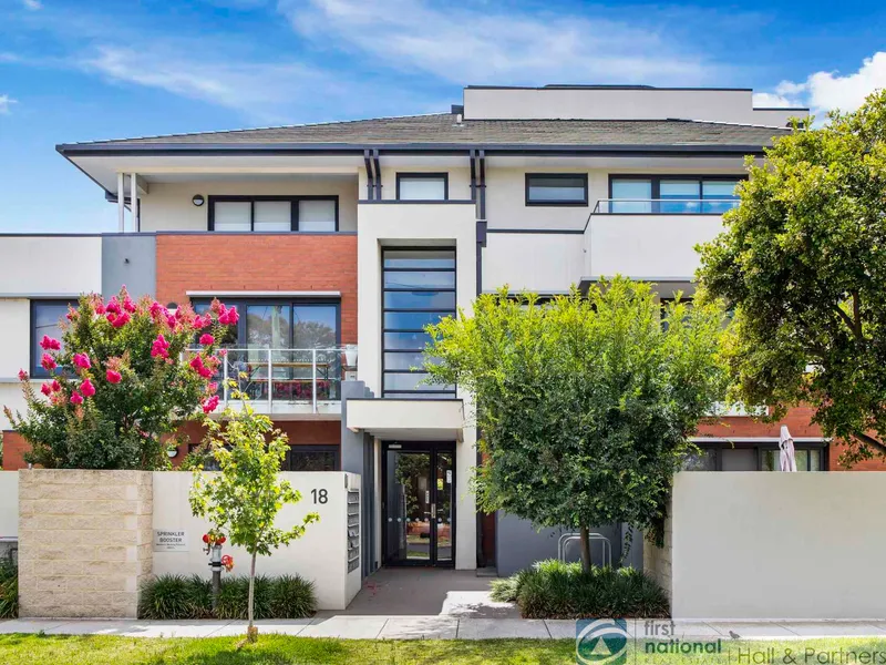 Intelligently customised for sophisticated and effortless living in a stylish building