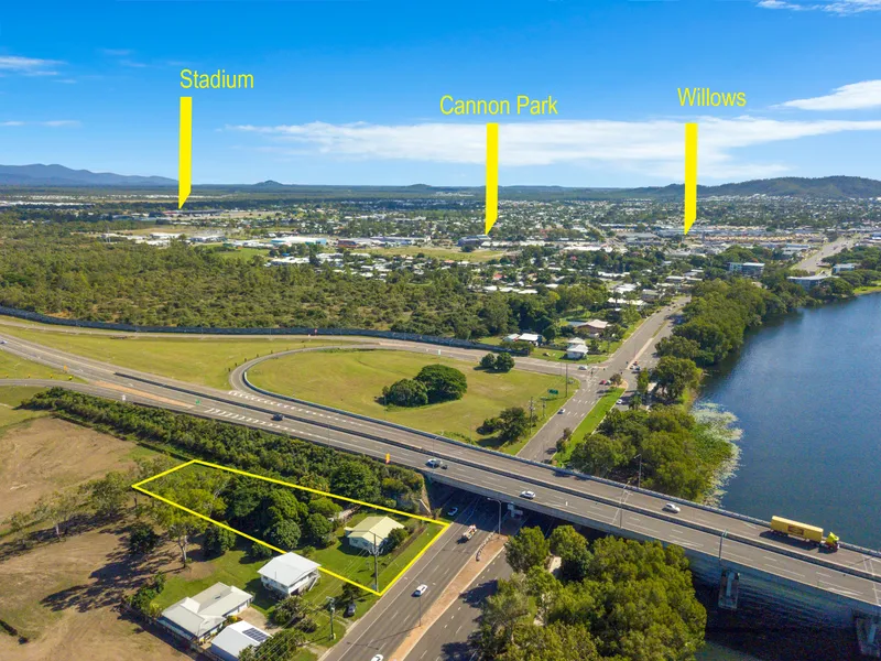 Riverway Drive Frontage - Great Billboard or Development Opportunity STCA*