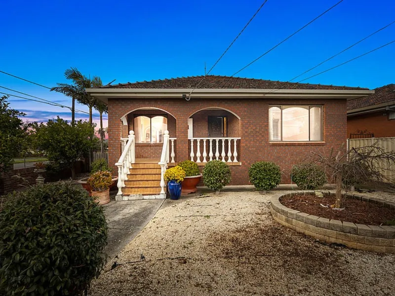 Elevated Family Home in Convenience Location