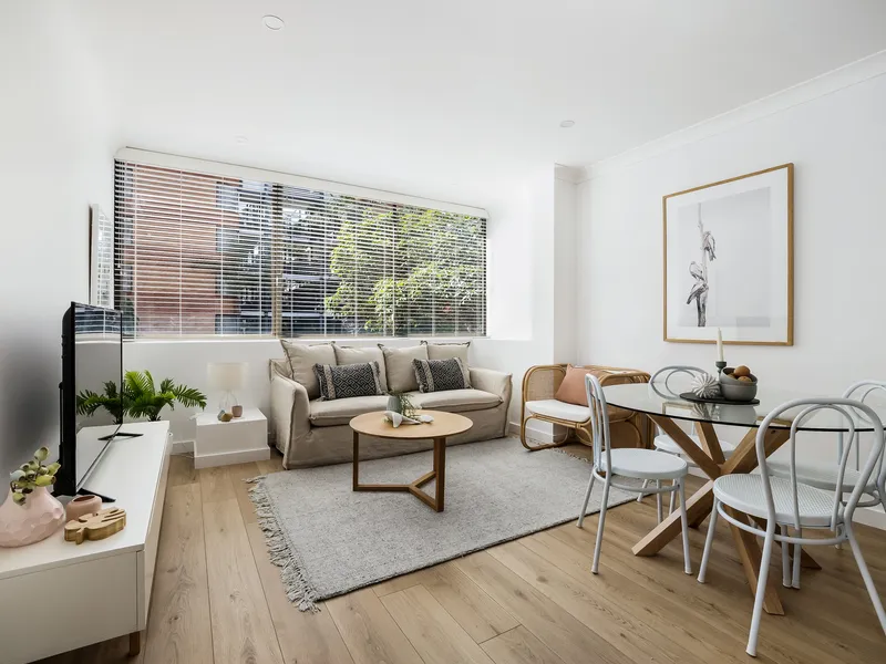 Bright and modern one-bedder in city hotspot
