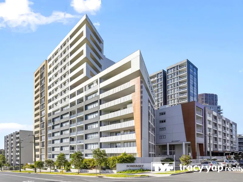 Supersized modern apartment living in a prized locale