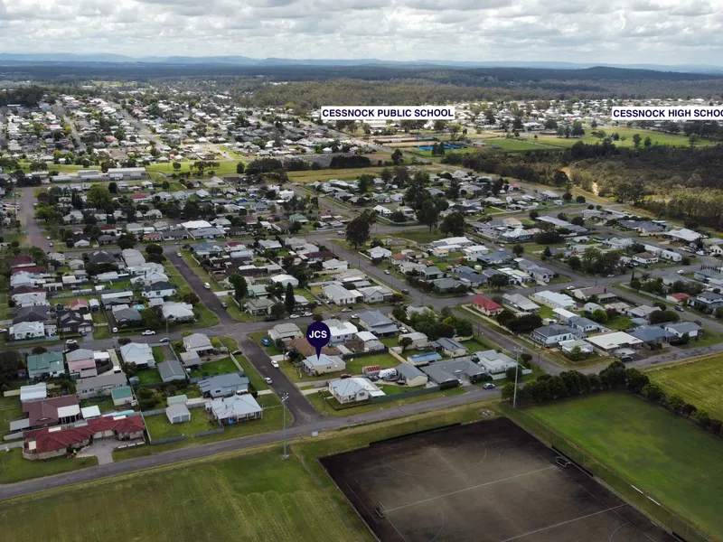 Lovely cottage, in sought-after Cessnock location