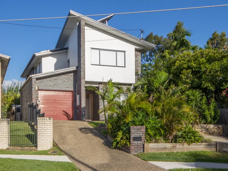 Modern Home Close to Everything