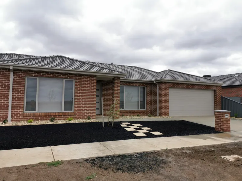 3 Bedroom Beauty!