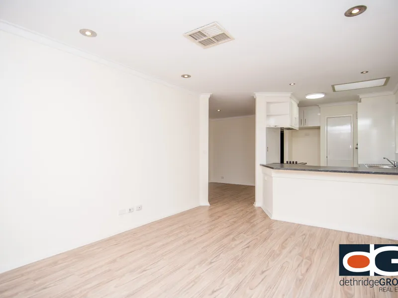 Close to cafes, restaurants & your own pool!