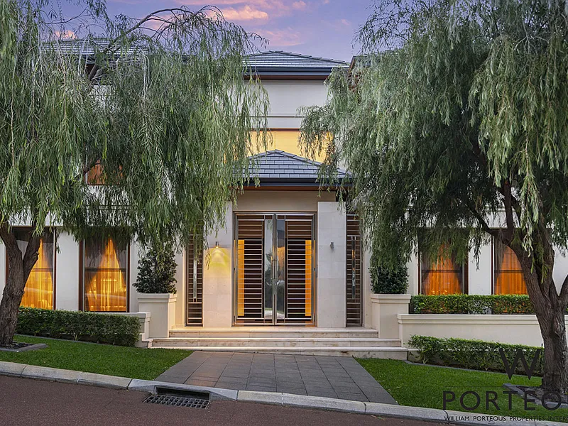 PALATIAL  RESIDENCE | RIVERSIDE TRANQUILITY