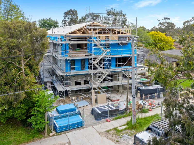 Aura On King Bayswater