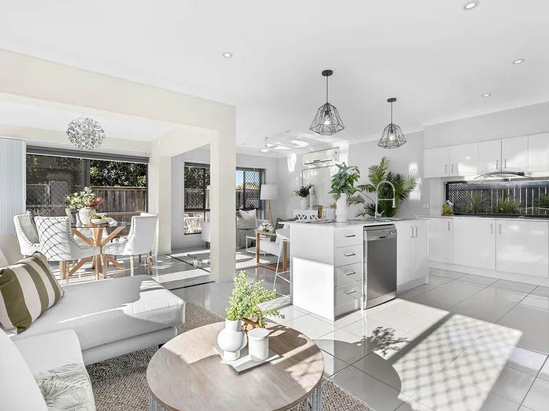 Prestigious executive home in one of the most desirable location in Capestone Estate