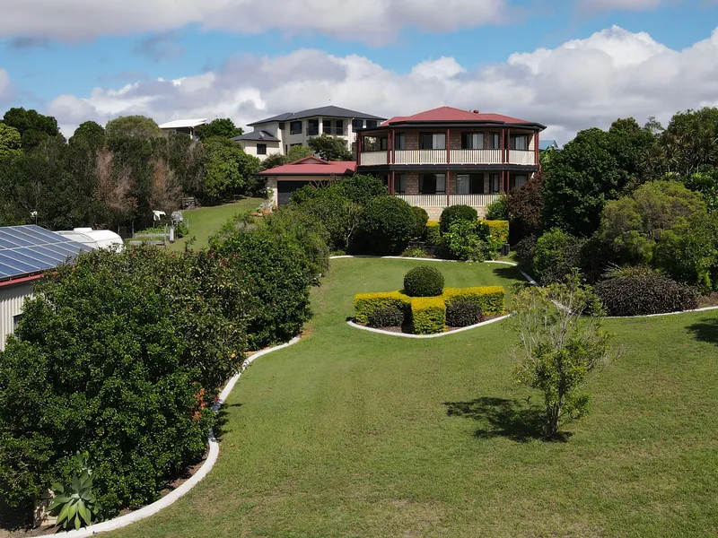 OPPORTUNITY KNOCKS - Stunning Views