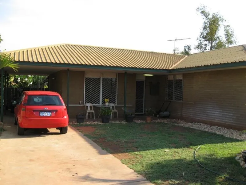 3 BEDROOM BRICK BEAUTY !!!