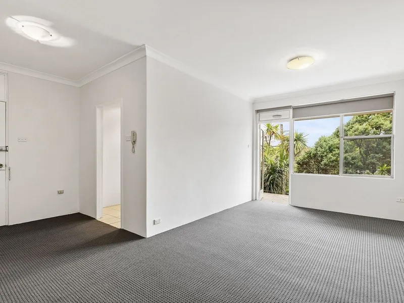 Well Positioned Two Bedroom Apartment In A Quiet Inner West Location