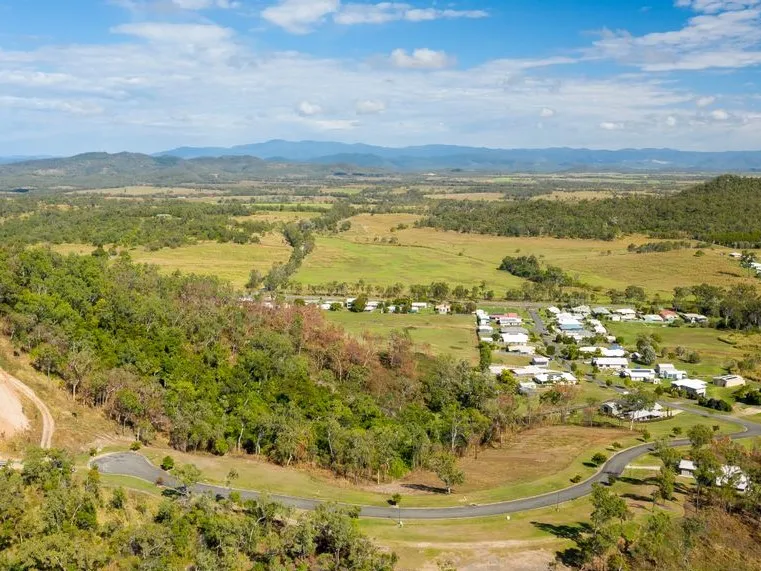 HUGE 2037m2 BLOCK - UNINTERRUPTED VIEWS