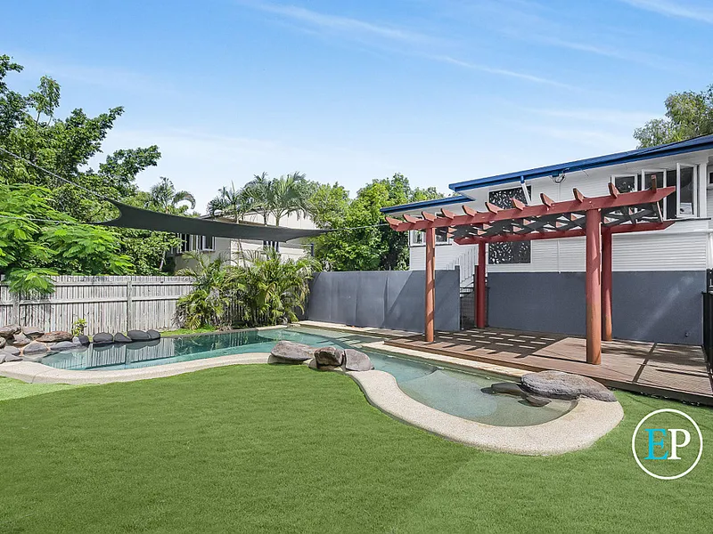 UNDER CONTRACT By Giovanni Spinella