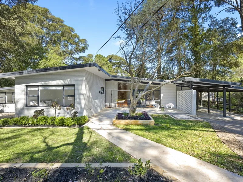 Sublime modernist revival, magnificent 3312 sqm lot Fall in love, renovated mid-century home, walk to rail