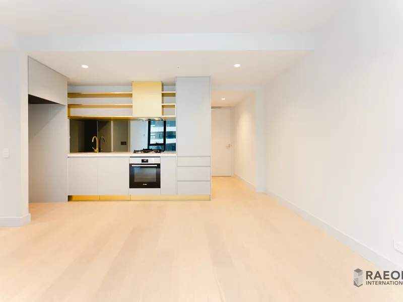 Luxurious 2 Bed 2 Bath apartment - superb location - brand new