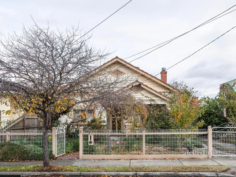 Abundant Space and Classic Charm in Exclusive Locale