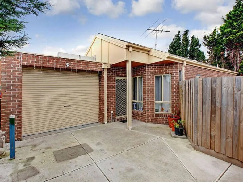 Great 2 Bedroom House Available NOW!!!