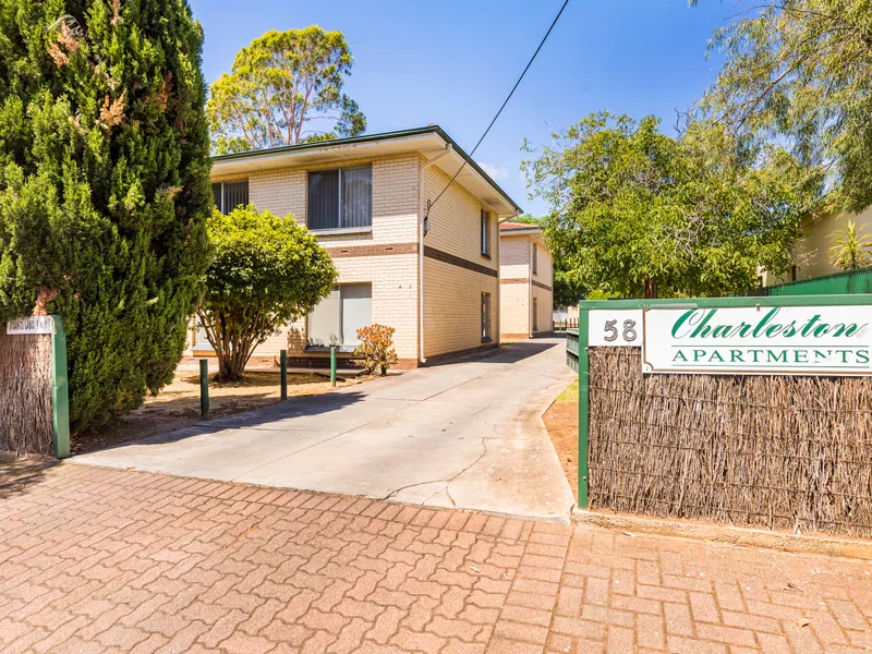 Immaculately presented and maintained furnished 2 bedroom downstairs unit in premier city fringe location