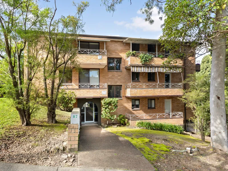 Ideal starter home with 2 sun-kissed balconies.