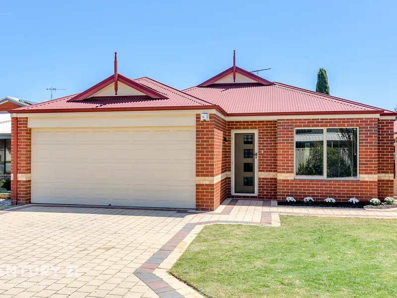 THE LIVING IS EASY – LOCK UP & LEAVE!