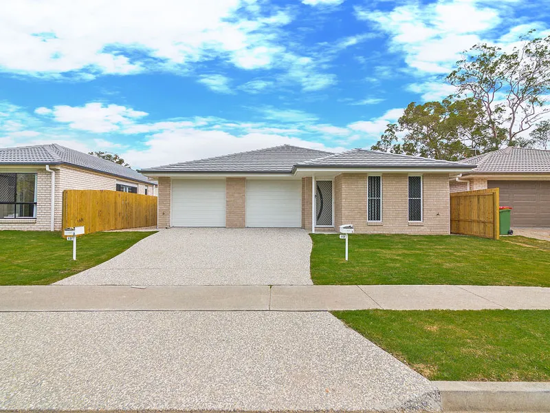 Modern 2 bedroom duplex in a great location!