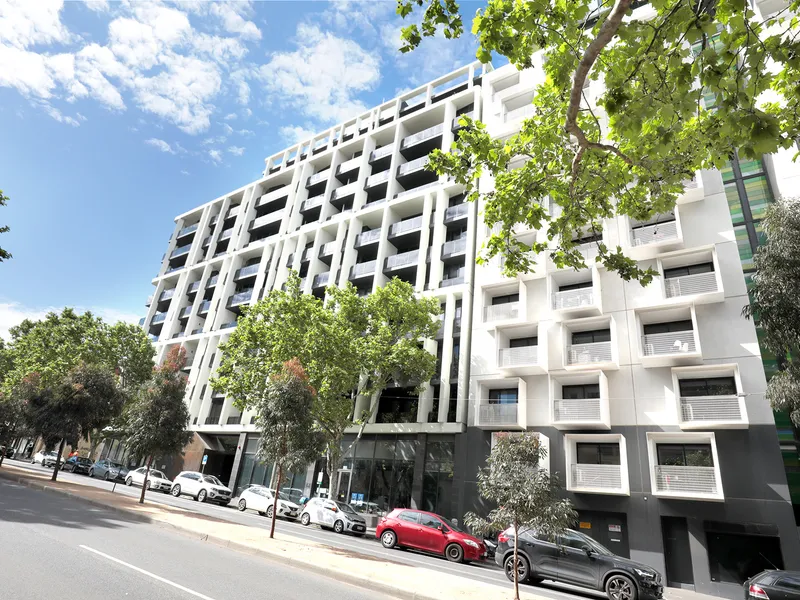 Two Bedroom Apartment In The Heart Of Carlton