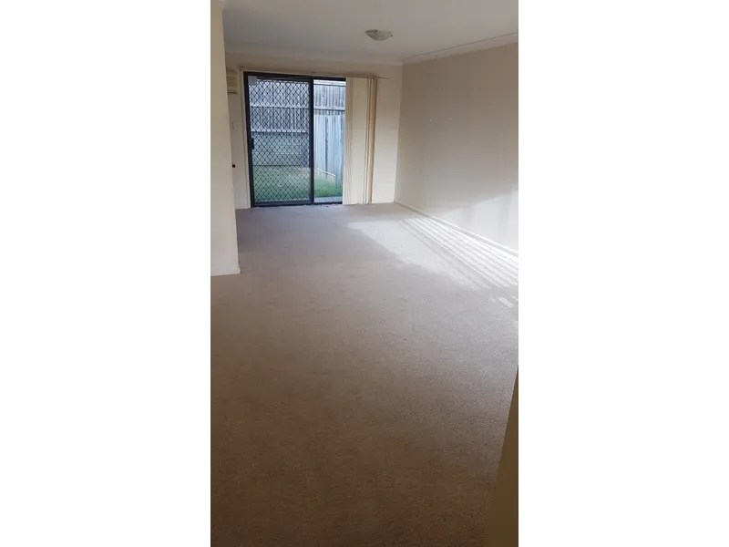 Lovely 3 bedroom Townhouse Darra