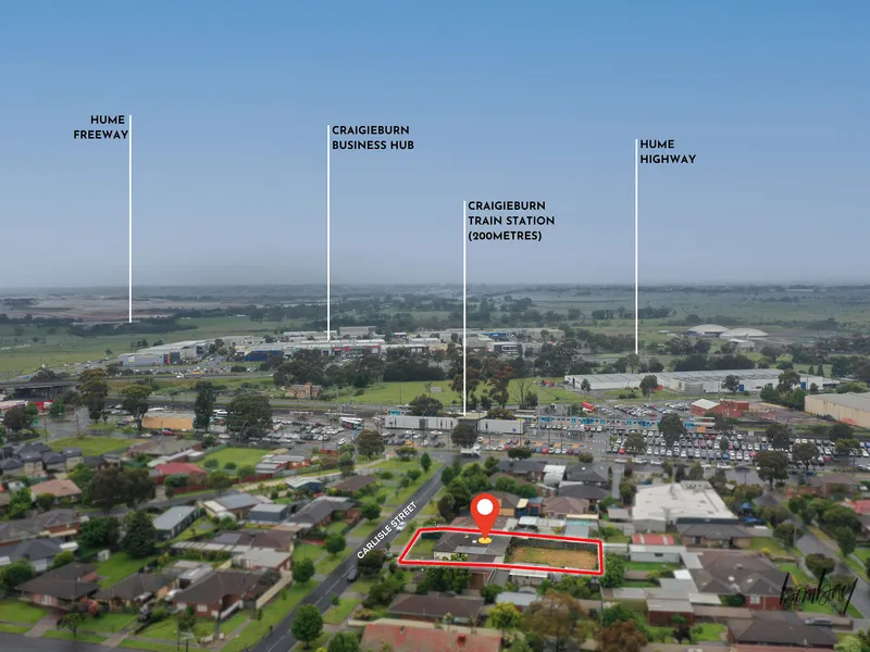 FANTASTIC DEVELOPMENT OPPORTUNITY (STCA)!!! WALKING DISTANCE TO CRAIGIEBURN TRAIN STATION!