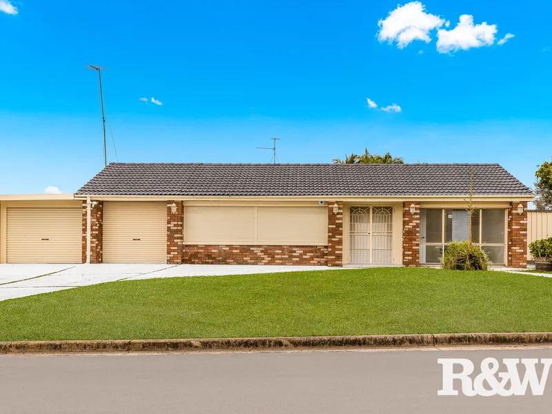 LARGE CORNER BLOCK 792M2 DEVELOPMENT POTENTIAL (STCA)